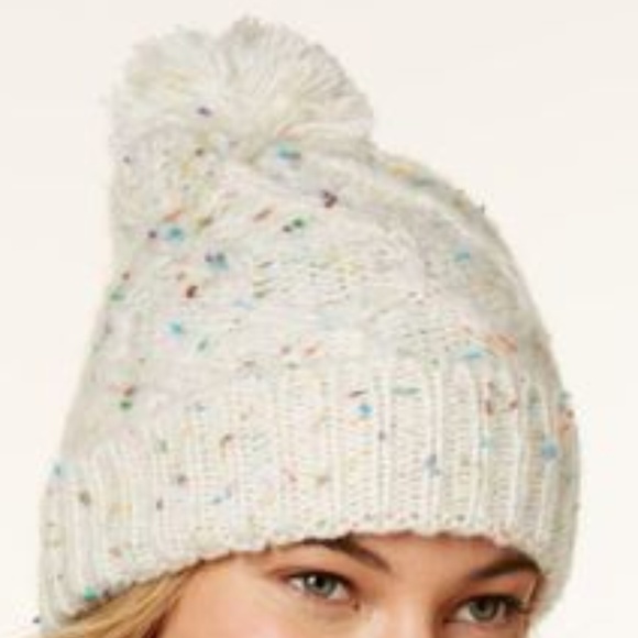 STEVE MADDEN Speckled Cable Beanie - Picture 2 of 5